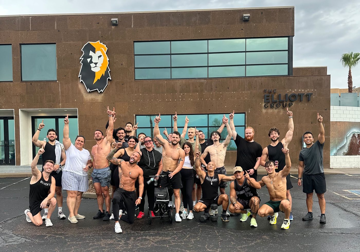 INVSTR Pro members gathered outside after a morning workout
